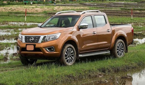 NISSAN NAVARA