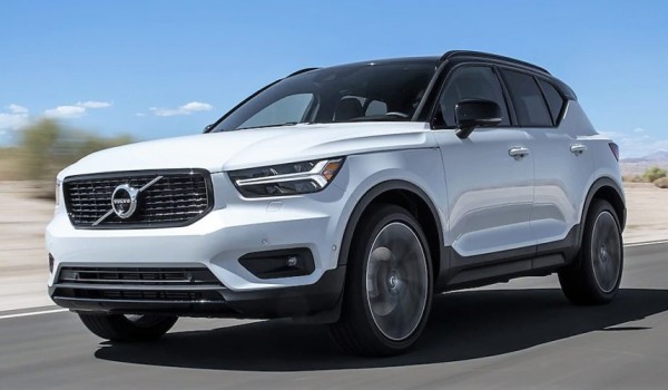 VOLVO XC40